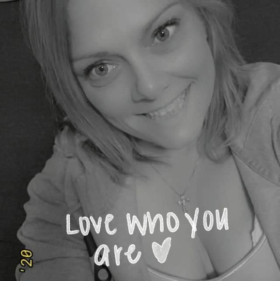 Meet your Posher, Kelly - Picture 1 of 1